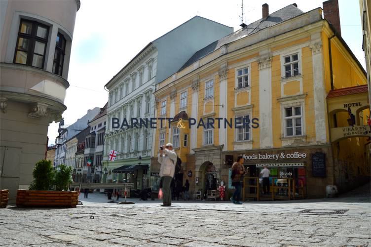 POMPÖSES, HISTORISCHES & MULTIFUNKTIONALES GEBÄUDE IM STADTHERZEN 