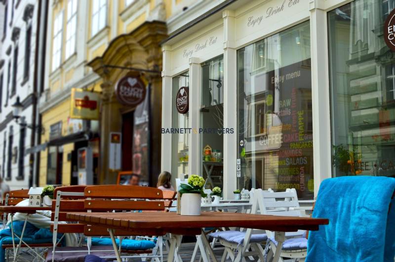 POMPÖSES, HISTORISCHES & MULTIFUNKTIONALES GEBÄUDE IM STADTHERZEN 