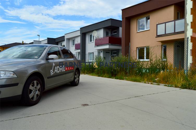 DAS IDEALE ZUHAUSE NACH IHREN WÜNSCHEN | BAUPHASE VON HÄUSERN IN BERNO